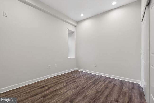 Photo - 980 N Marshall St Unit 1