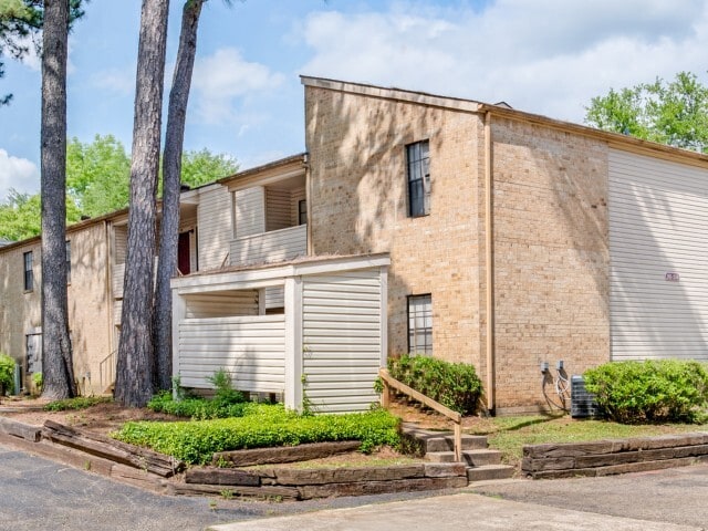 Photo - Country Club Place