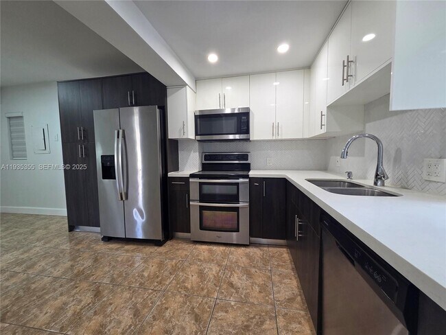 Photo - 6240 SW 21st St Unidad 6240