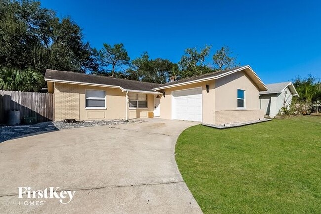 Photo - 1418 Stonehaven Way House