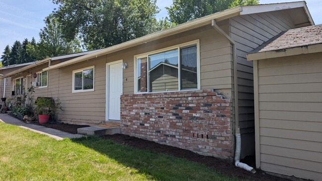 Photo - Great duplex unit in Sherwood!