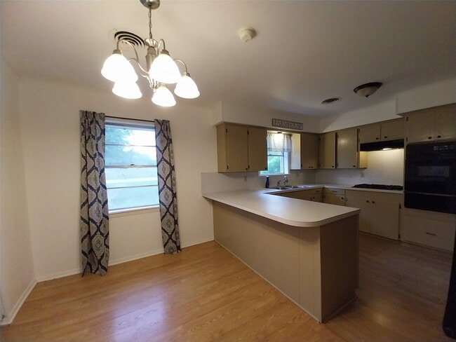 Photo - 6503 Old Mill Creek Rd