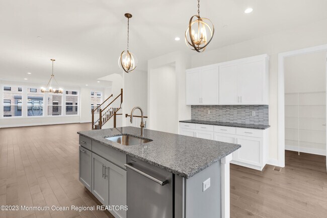 Photo - 5 Blaisdell Ct Unit 9