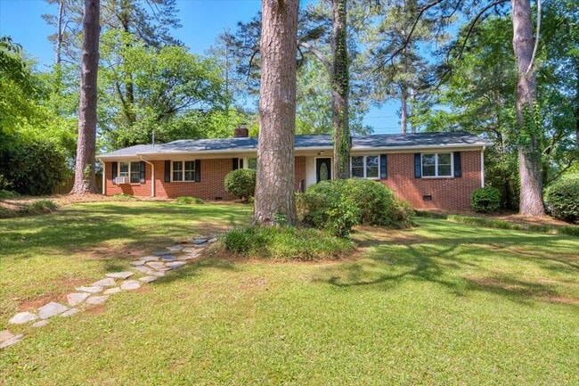 Photo - 427 Ashland Dr