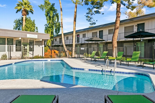 Piscina estilo resort