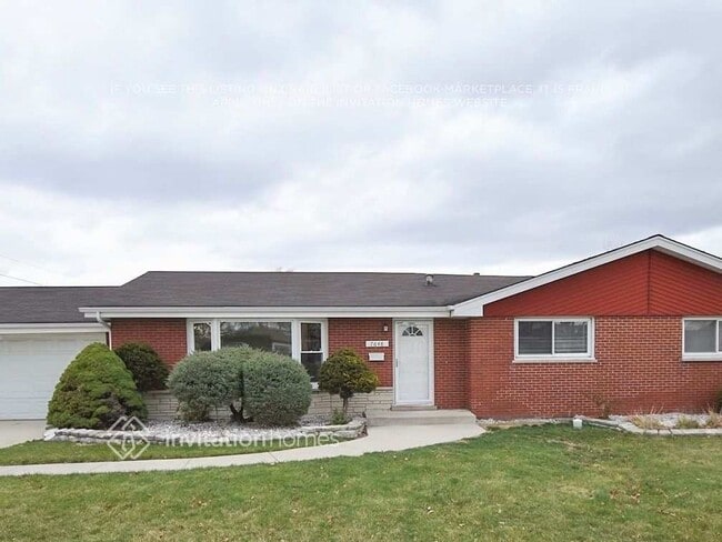 Building Photo - 7648 S Oconto Ave Rental