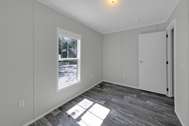 Photo - 3 Bedroom/ 2 Bath Home in DeFuniak Springs