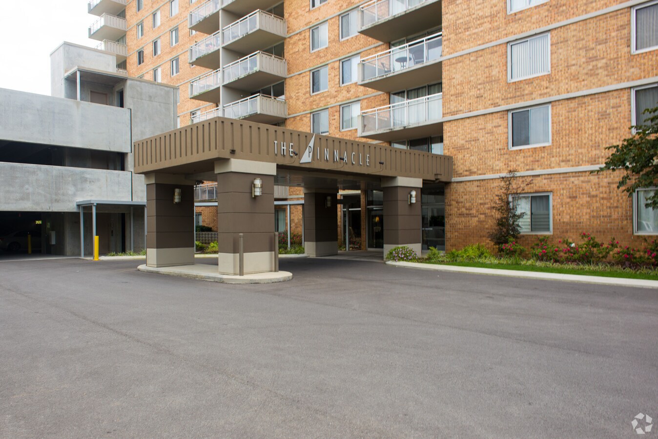 Photo - Grandview Apartments