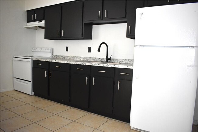 Photo - 912 Pine Ave