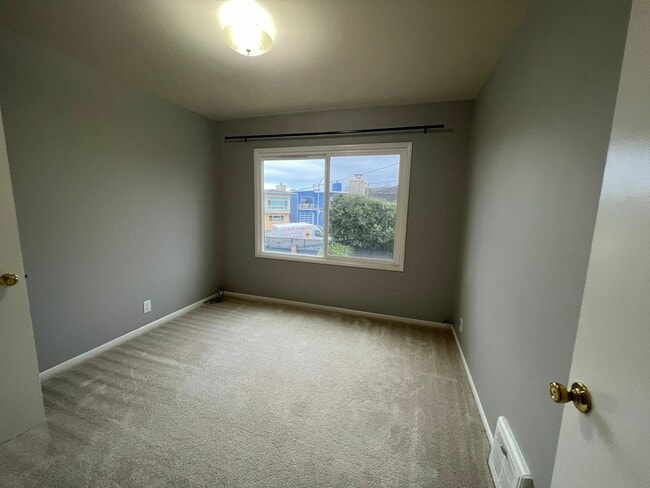 Photo - 45 Baldwin Ave