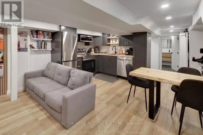 Photo - 97 Hatherley Rd