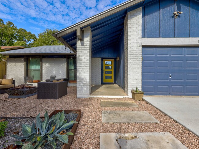 Photo - 502 Fort Drum Dr