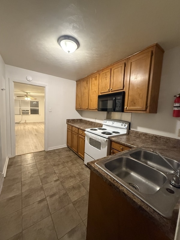 Photo - 1002 N Royal Ave