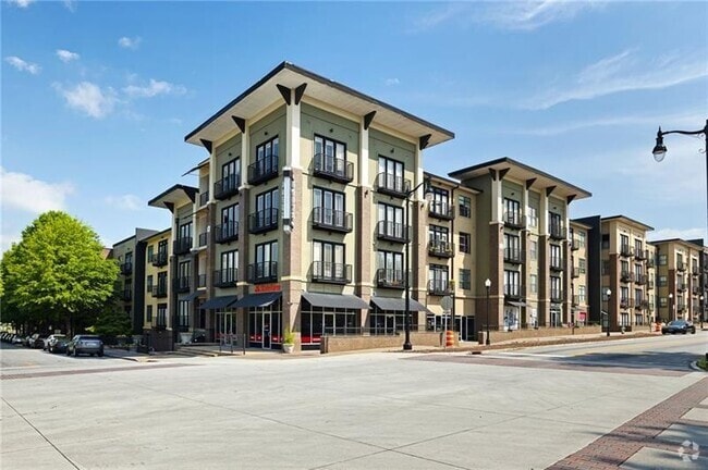 Building Photo - 5300 Peachtree Rd Unit 2110 Rental