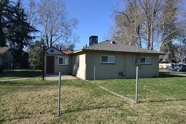 Photo - 1146 Azusa St