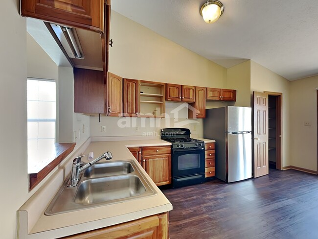 Photo - 1399 Palm Ct