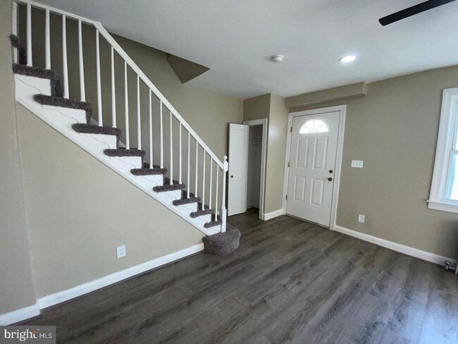 Photo - 41 N Kossuth St