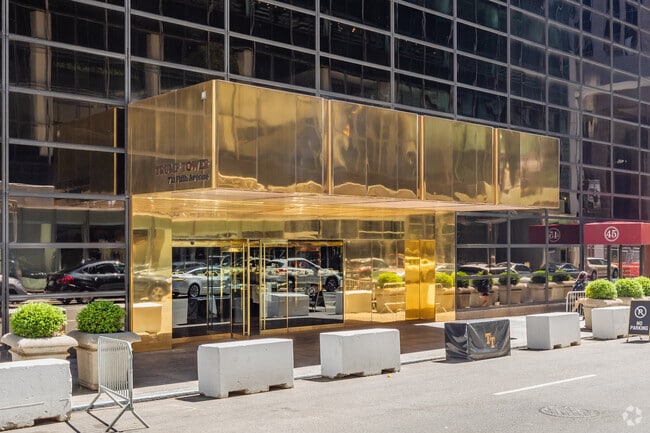Photo - Trump Tower