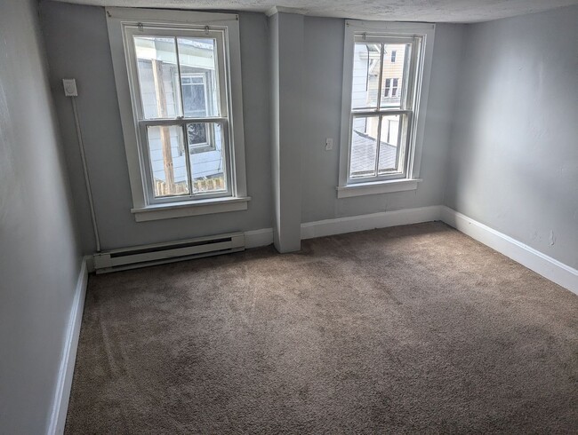 Building Photo - 2BR with backyard in Penbrook! Unit Apt 2A