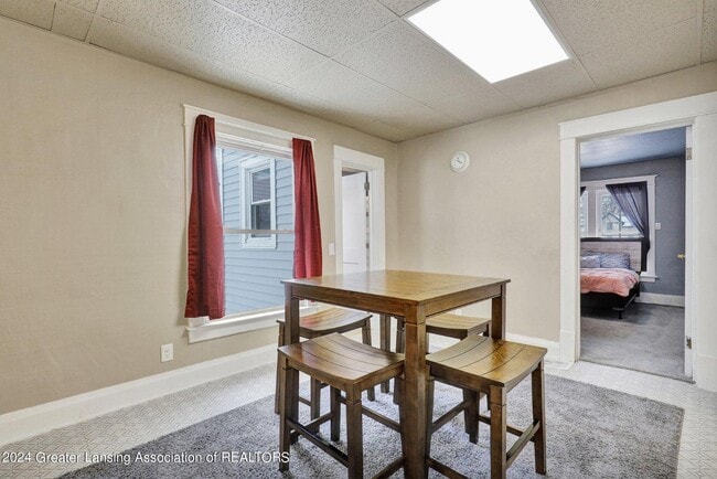 Building Photo - 1107 Hickory St Rental