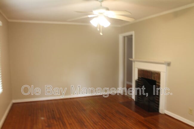 Photo - 2454 Richard Ave