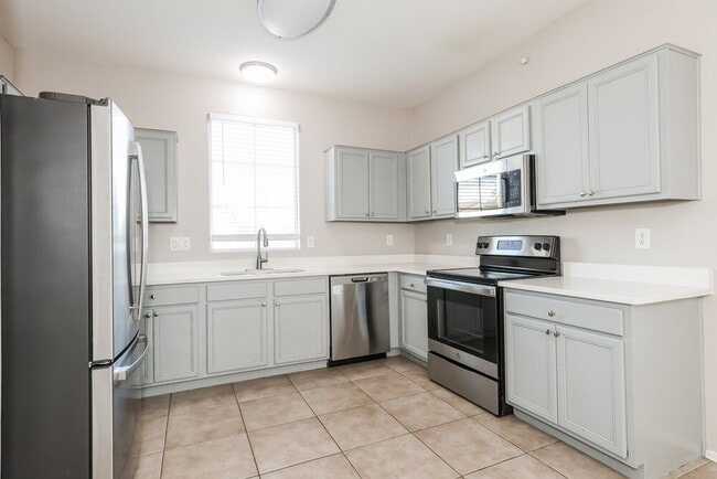 Photo - 6628 W Monroe St