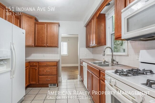Photo - 151 Indiana Ave SW