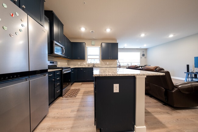 Photo - 6464 Genevieve Trail