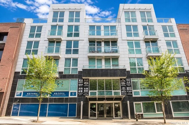 Building Photo - 132-15 41st Ave Unit 4 C