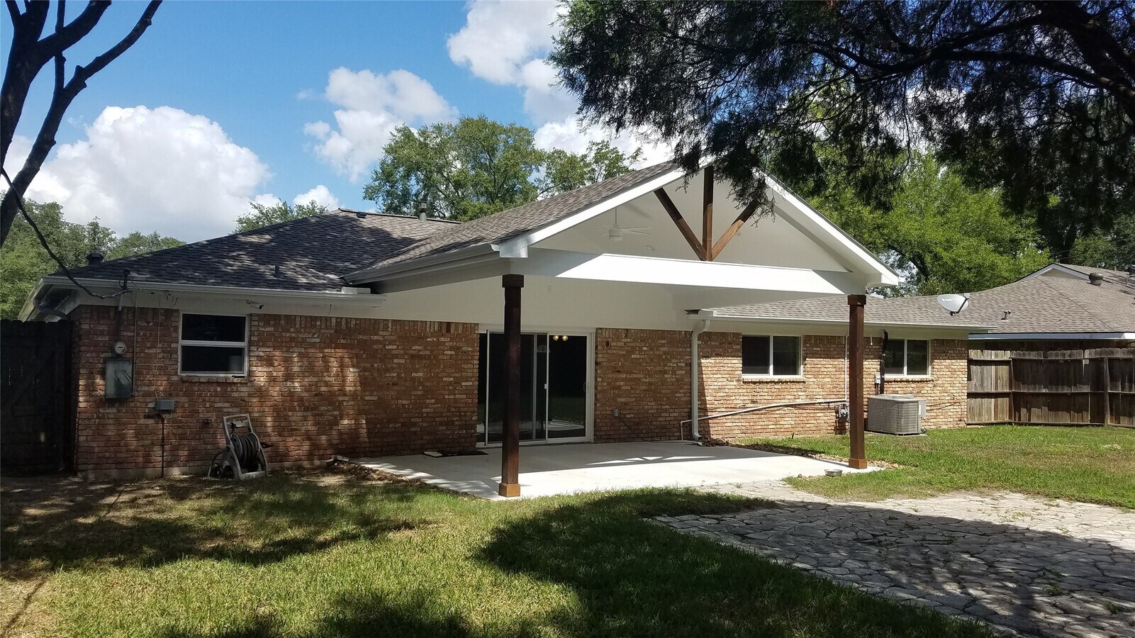 Photo - 11123 Hazelhurst Dr