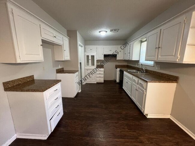 Photo - 2437 NW 112th St