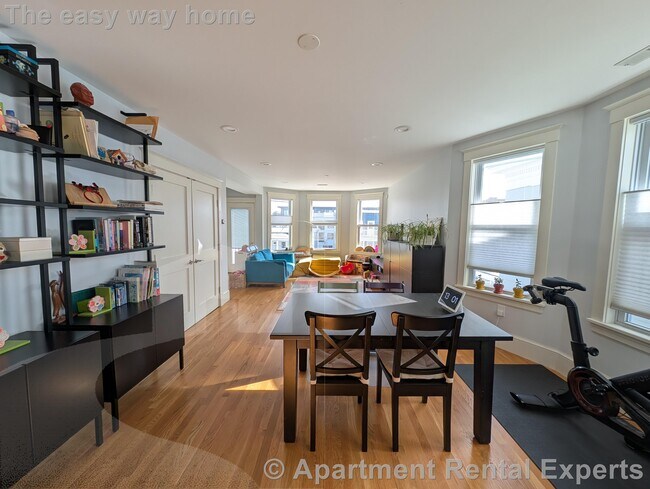 Photo - 29 Cameron Ave Unit #B