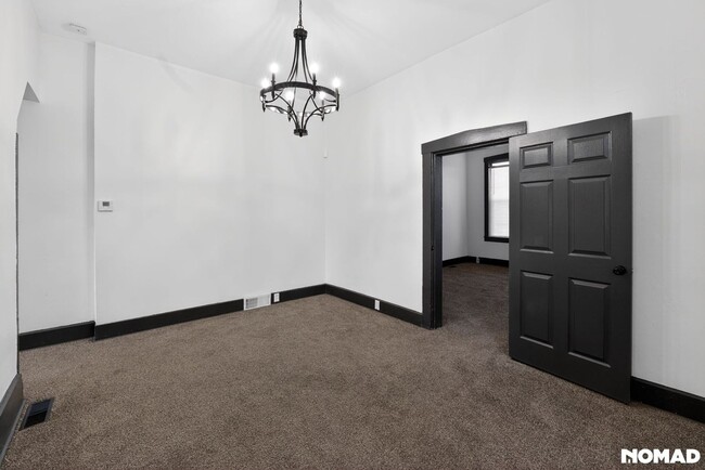 Photo - 2634 Arsenal St