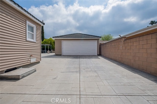 Photo - 10404 Jardine Ave