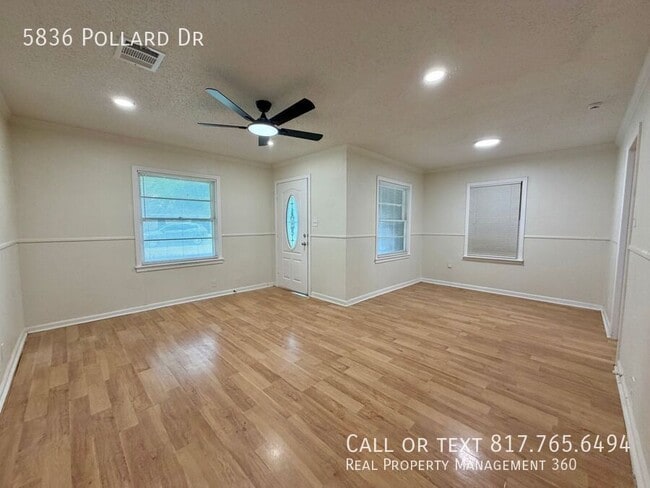 Photo - 5836 Pollard St