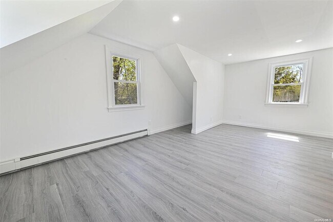 Photo - 10 Brompton Pl Unit A