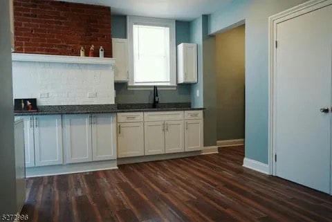 Photo - 225 Somerset St Unidad apartament