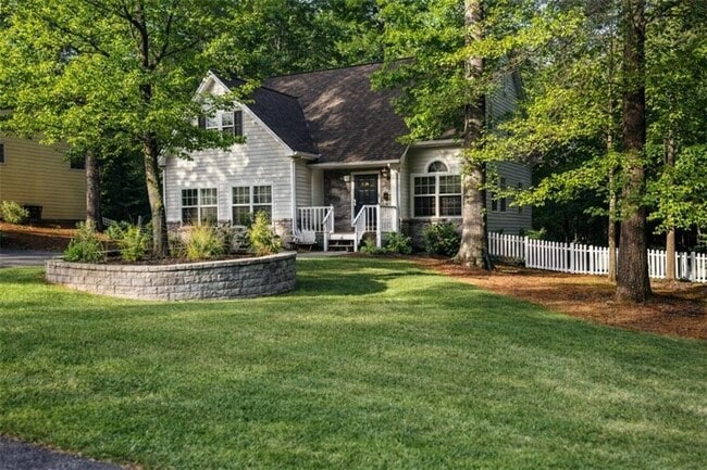 Building Photo - 3310 Southshore Ln