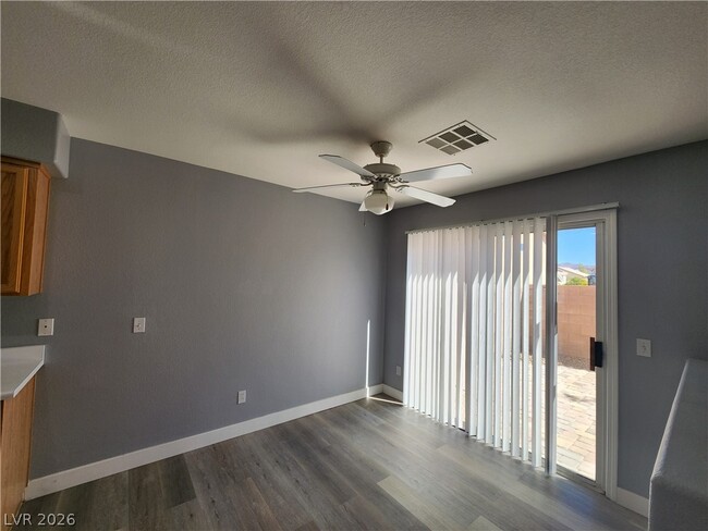 Photo - 776 Spotted Eagle St