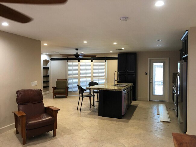 Photo - 2412 S Stanley Pl