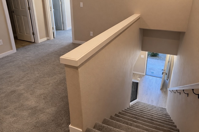 Photo - 5917 NE 71st Ct