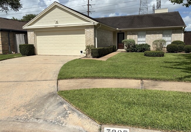 Building Photo - 3207 E Heatherock Cir