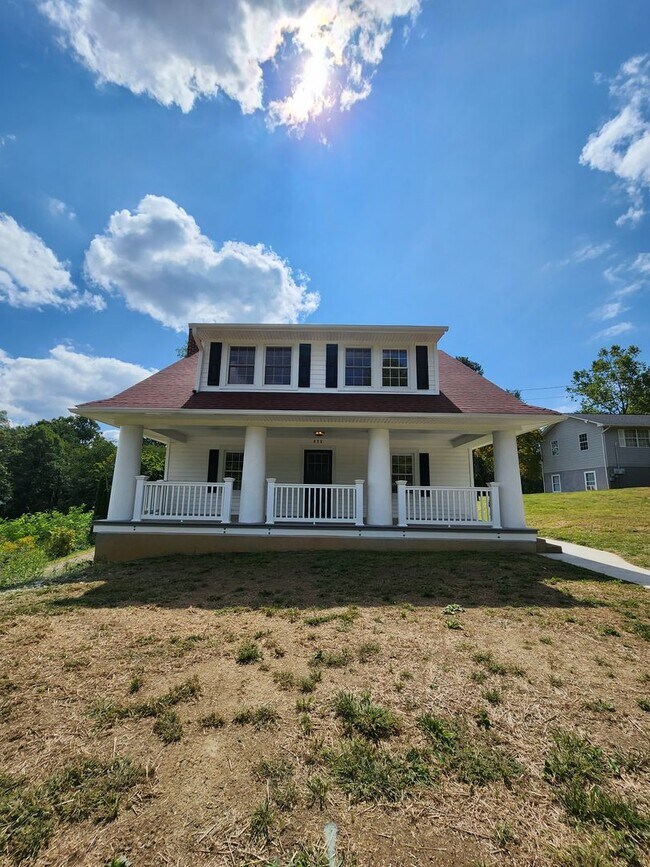 Photo - Kenilworth Rental-Asheville