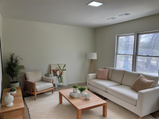 Photo - 158 Albemarle Dr