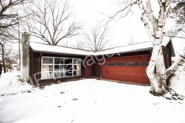 Building Photo - Spacious 3BD Ranch in Berea! Rental