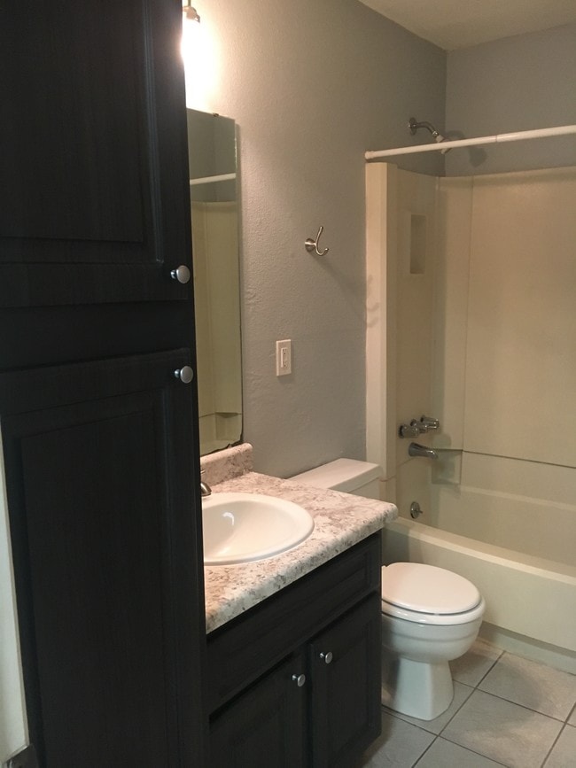Bay Oaks Condominiums I