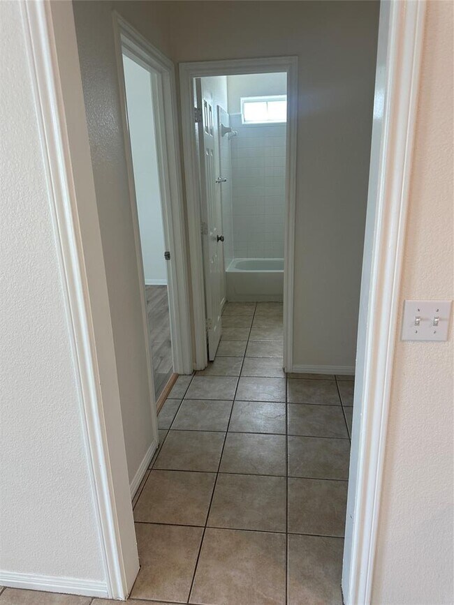 Photo - 5401 Evans Ave