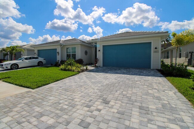 Photo - ***LUXURY VILLA IN SEVEN SHORES ***BRAND N...