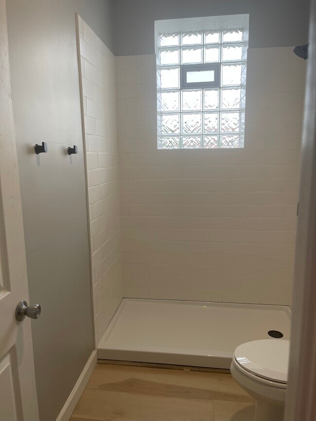 Photo - 503 S Main St Unit 3