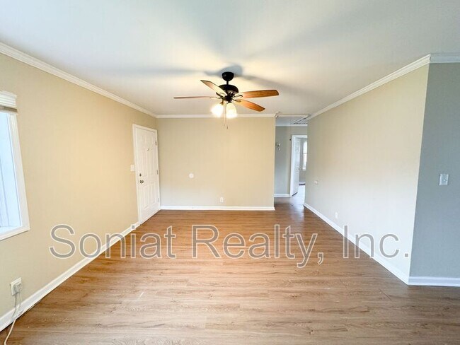 Photo - 1403 Murl St